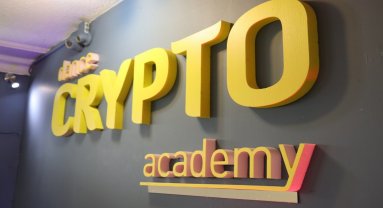 Crypto Dans Stüdyosu